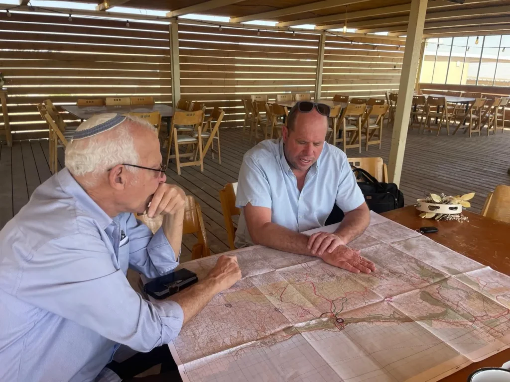 ראש מועצת גוש עציון ירון רוזנטל עובד על המפות החדשות