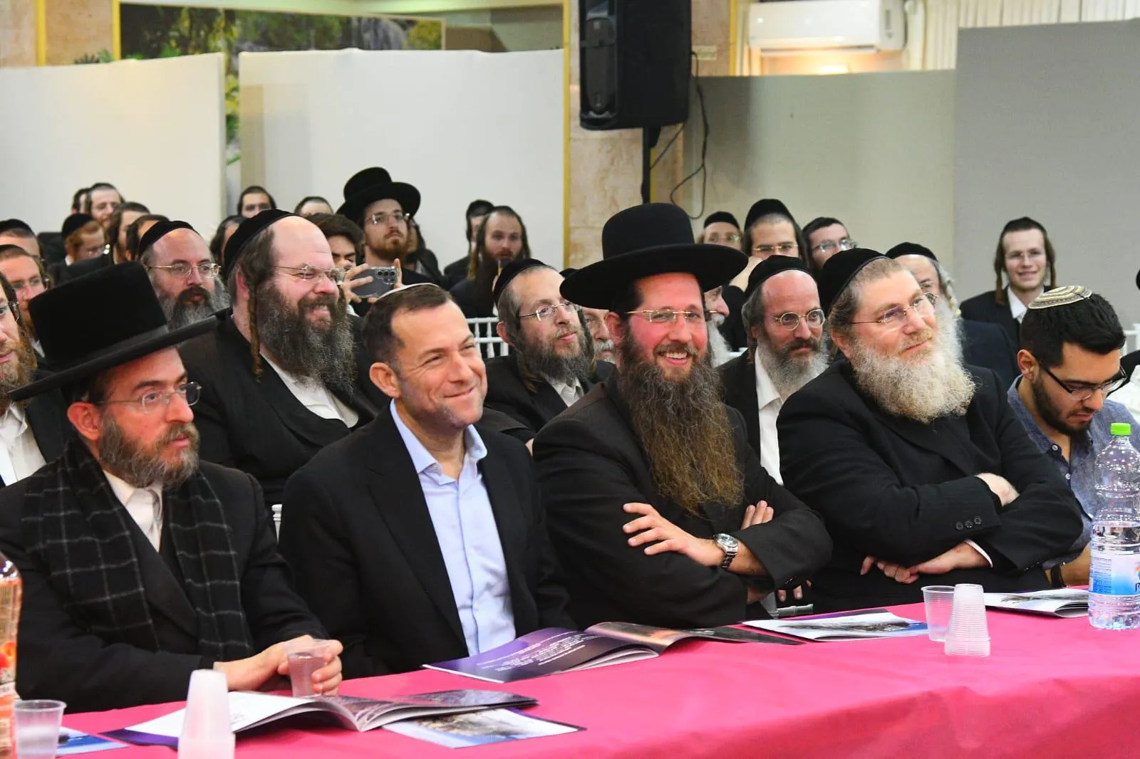 קרית נועם אלימלך בעמנואל: מהפכת הדיור החסידית ביו