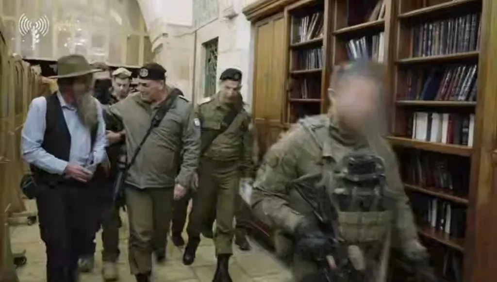 הרמטכ"ל במערת המכפלה