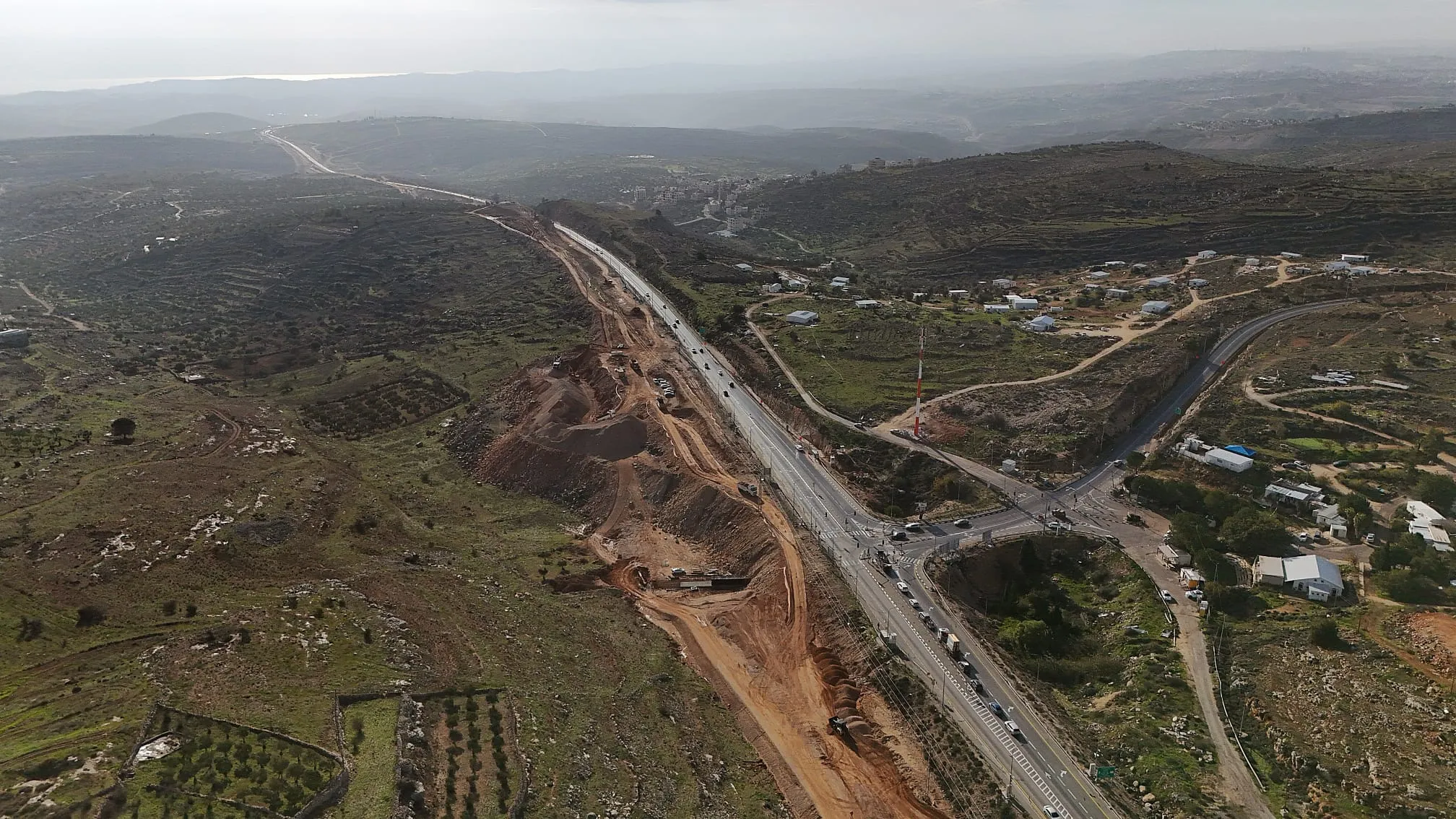 כבישים שנבנים בבנימין בימים אלה