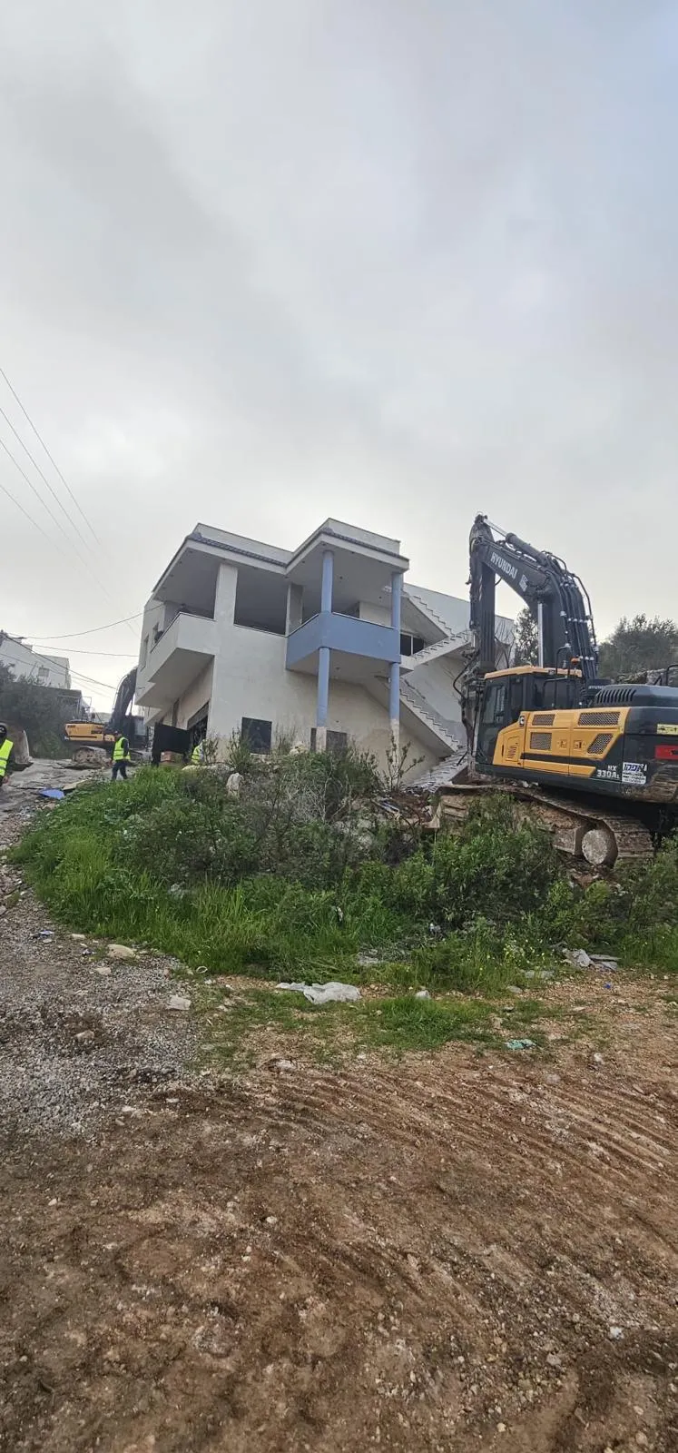 פעילות להריסת המבנים