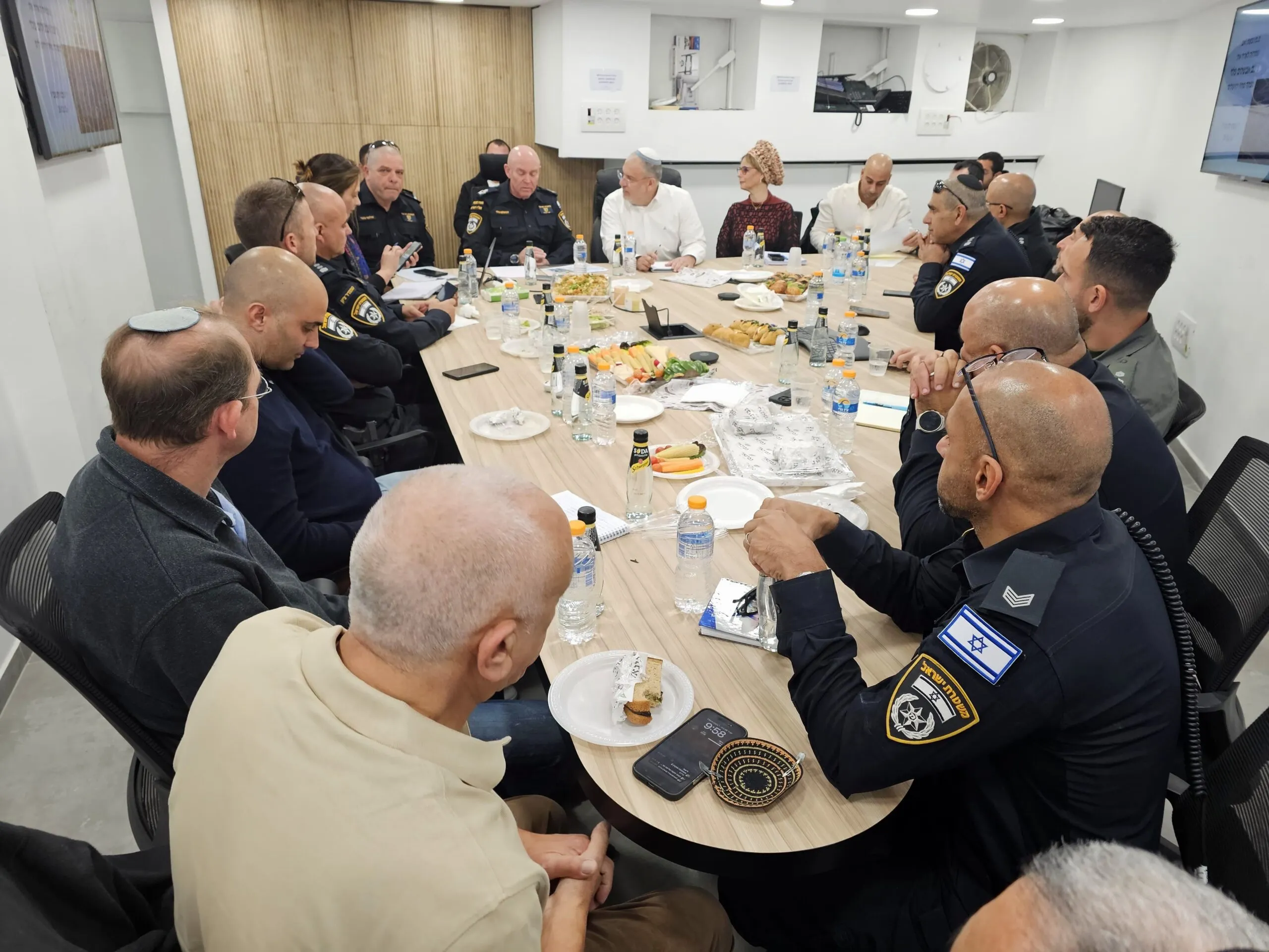 ראש מועצת גבעת זאב במפגש עם המפכ"ל