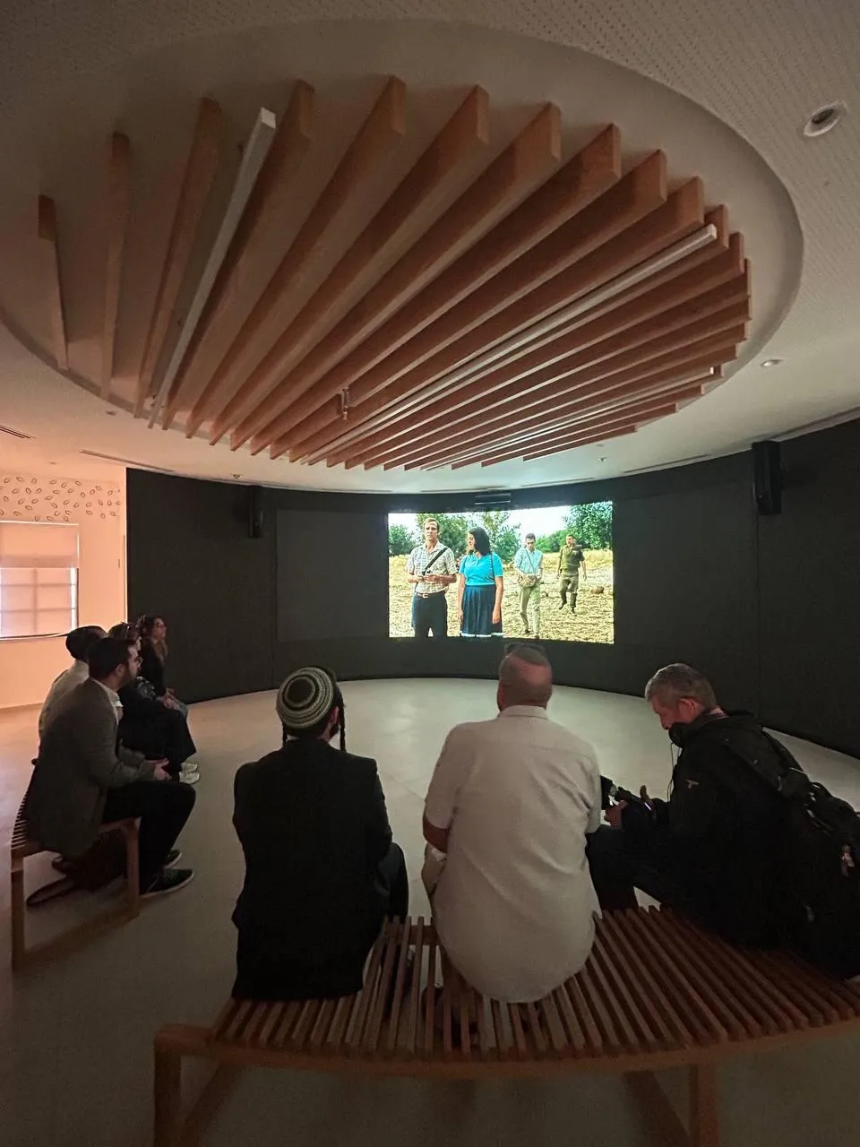 וועדת החינוך בסיור בגוש עציון 