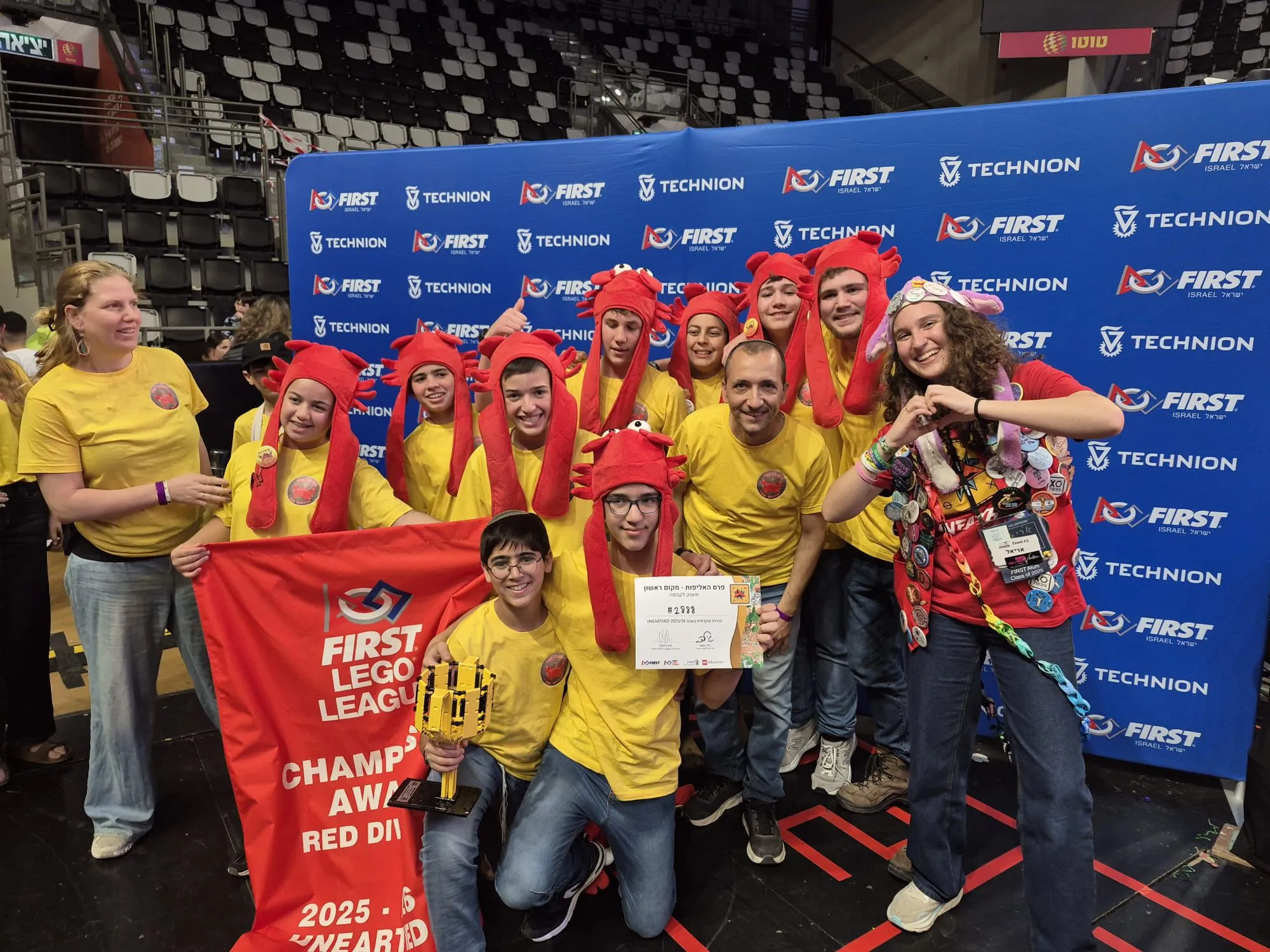 הנבחרת המנצחת מהישוב אדורה