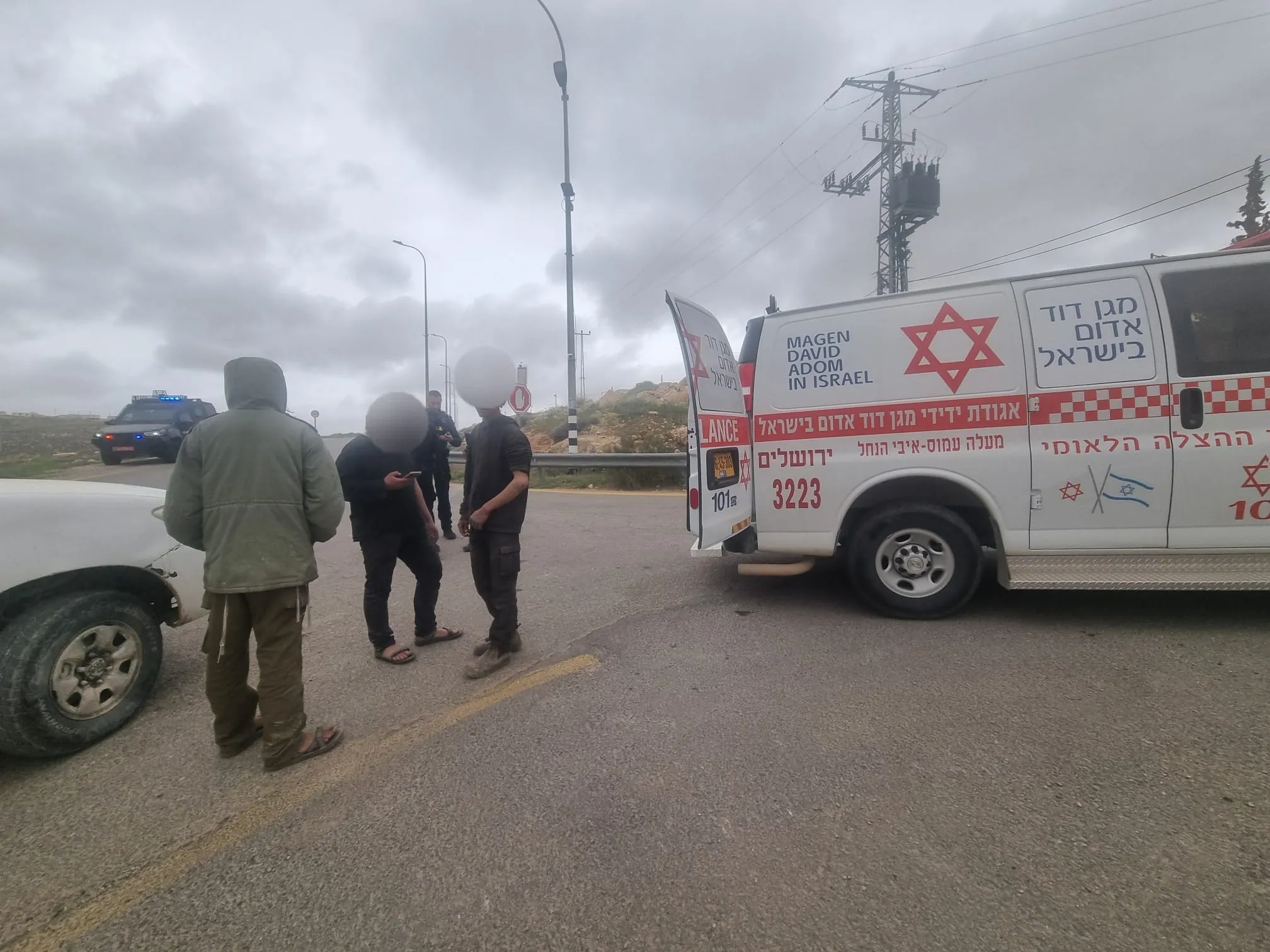 הפצועים מפונים לבית החולים