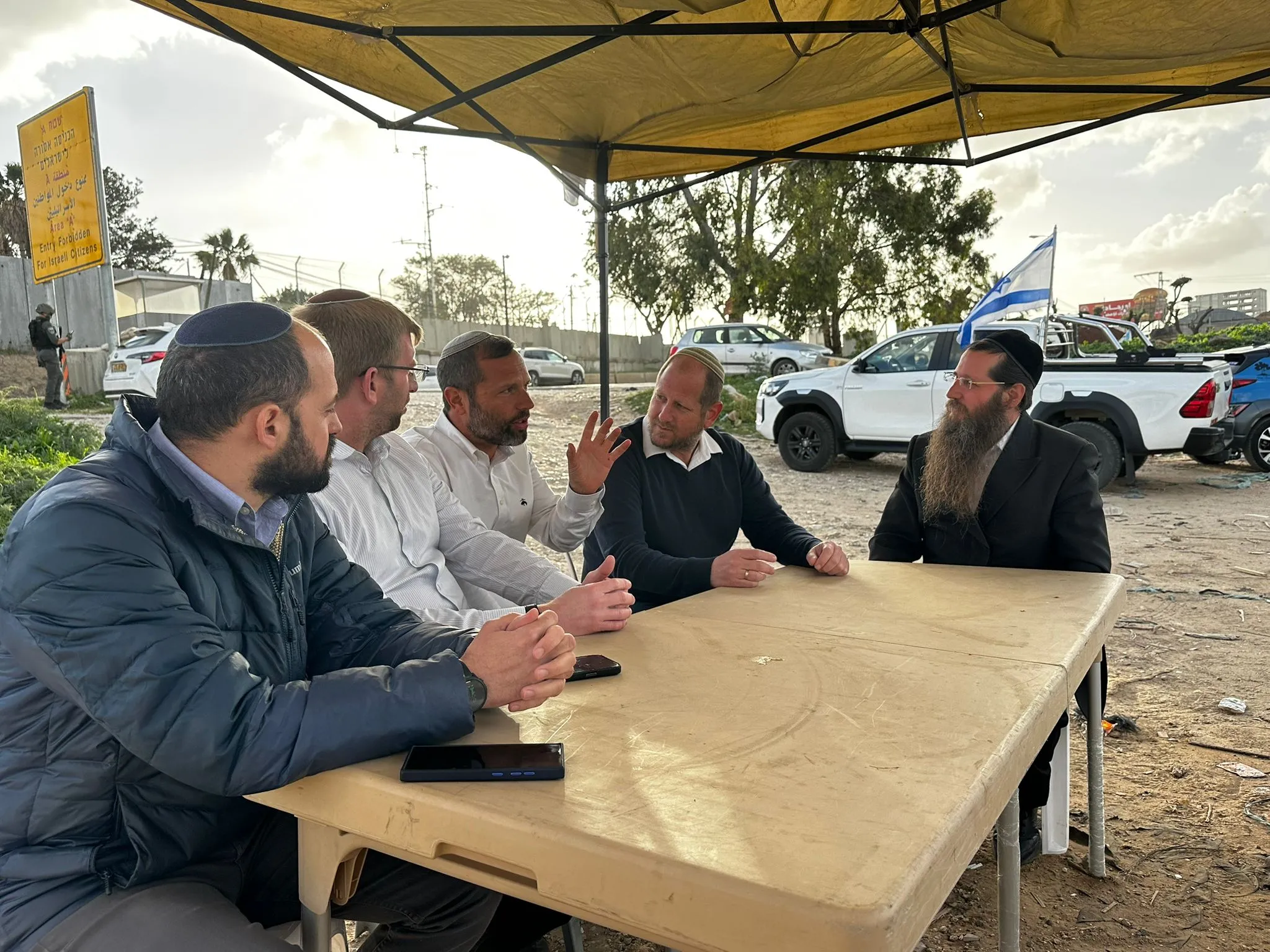 אוהל המחאה של ראשי המועצות