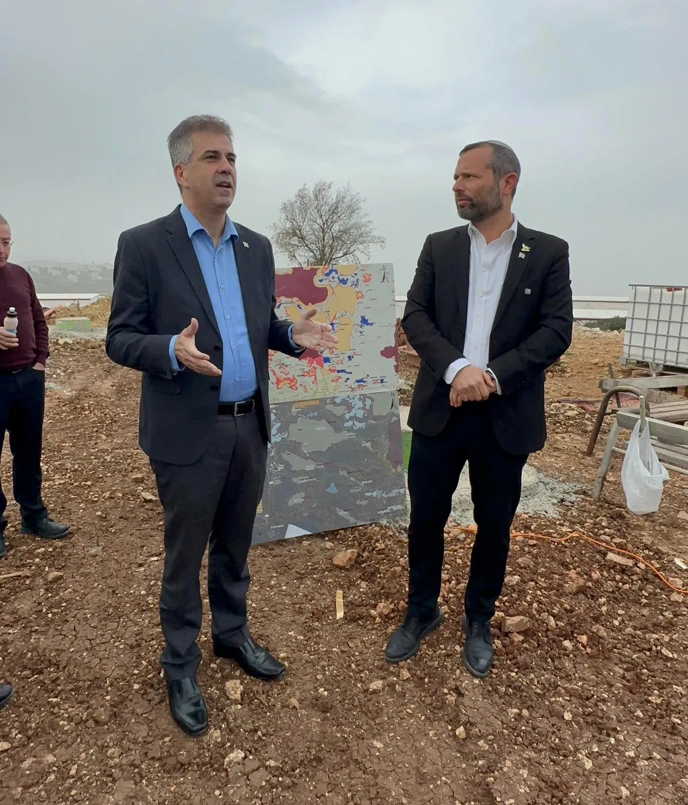 השר אלי כהן בסיור עם ראש מועצת בנימין ישראל גנץ