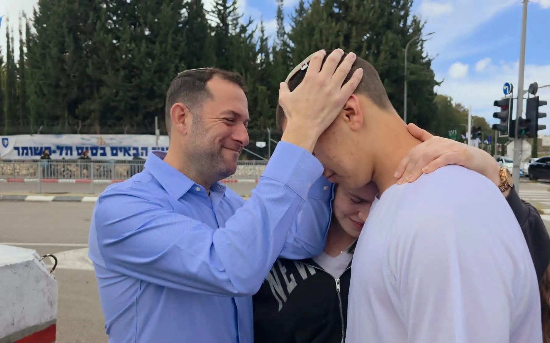 מרגש: בנו הבכור של יוסי דגן התגייס לחטיבת הצנחנים