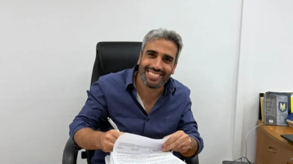 ראש עיריית אריאל יאיר שטבון