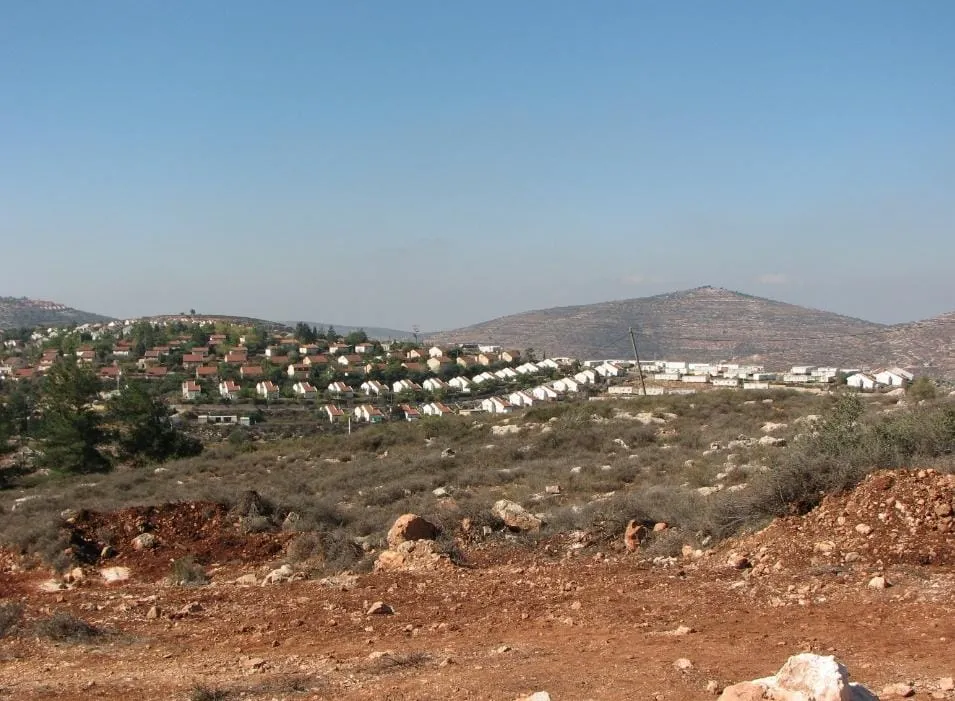 היישוב עלי