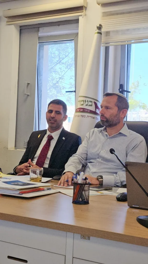 שר התקשורת שלמה קרעי בביקור במועצת בנימין
