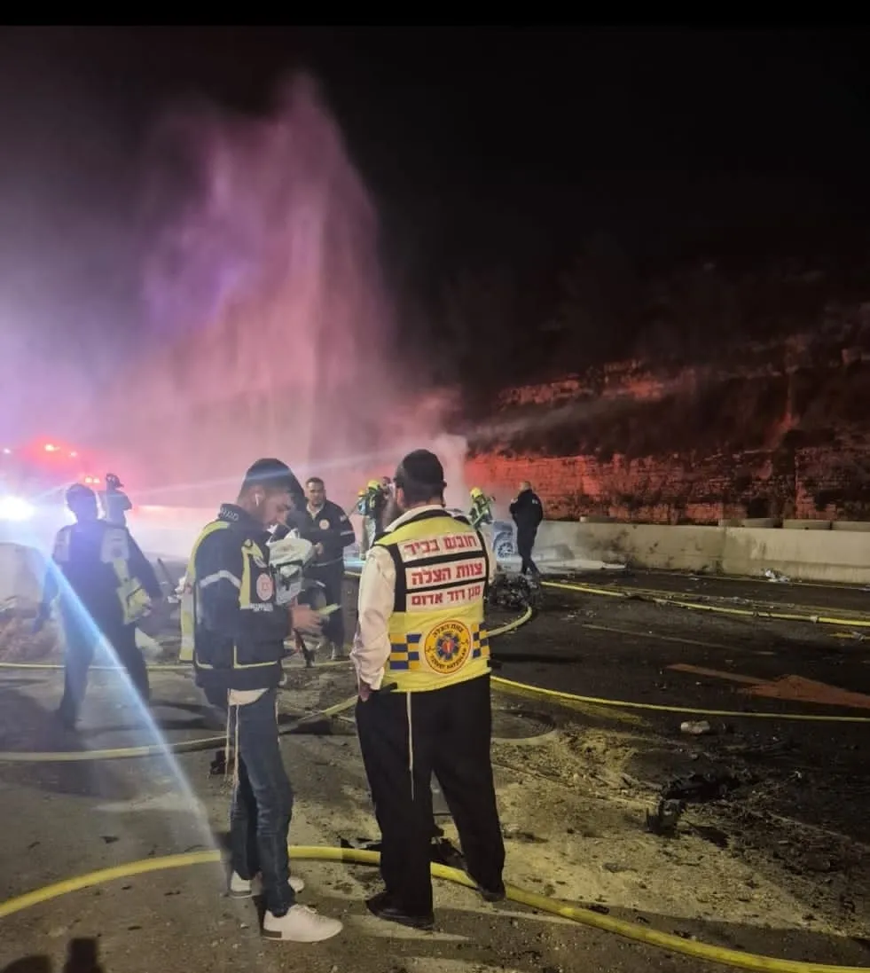 טרגדיה בכביש 60: הרוג ושלושה פצועים בתאונה סמוך לנווה דניאל