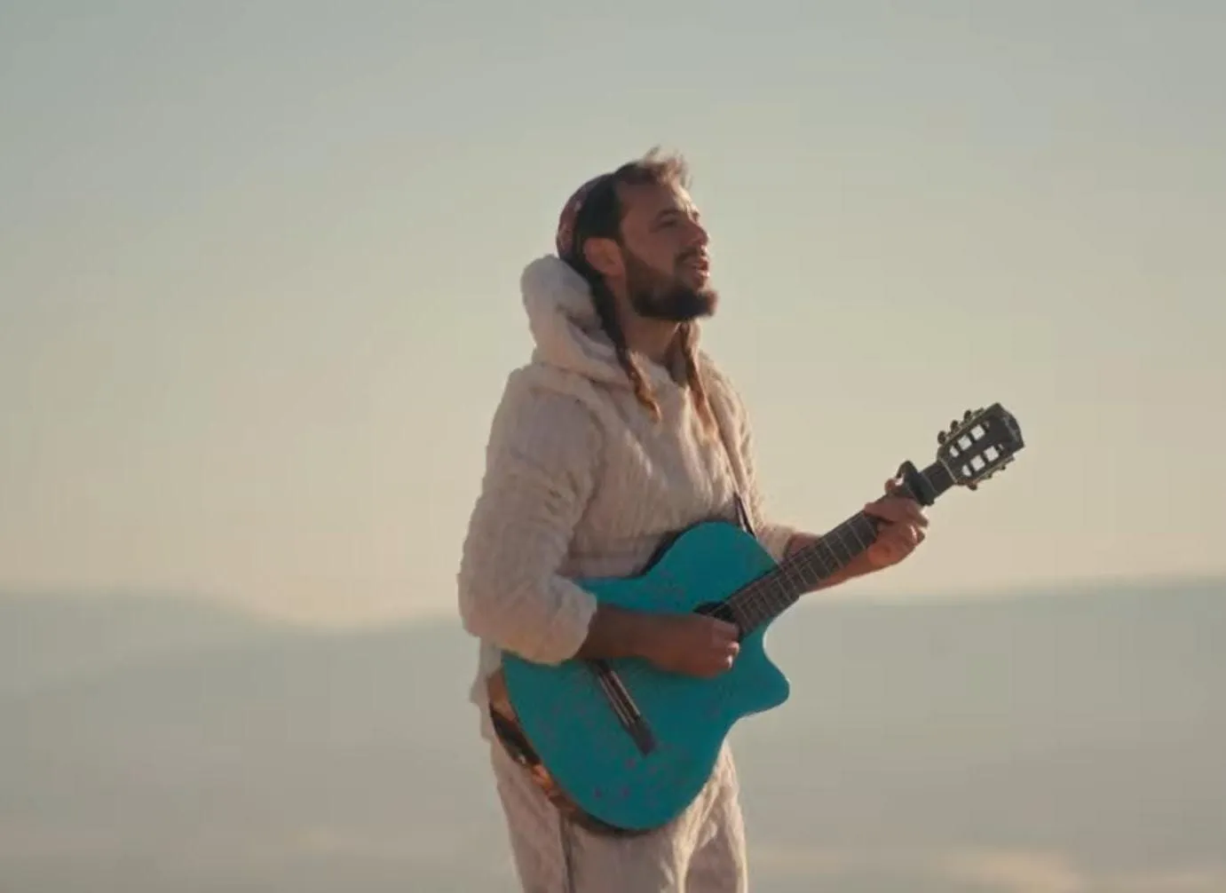 צפו – "הלב שוכח על מה הוא נלחם" הלוחם אביה שרמן בשיר "ציון"