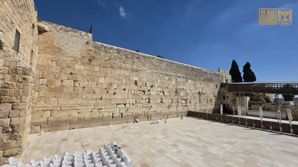 הכותל סגור ושומם בימי 'שאגת הארי'