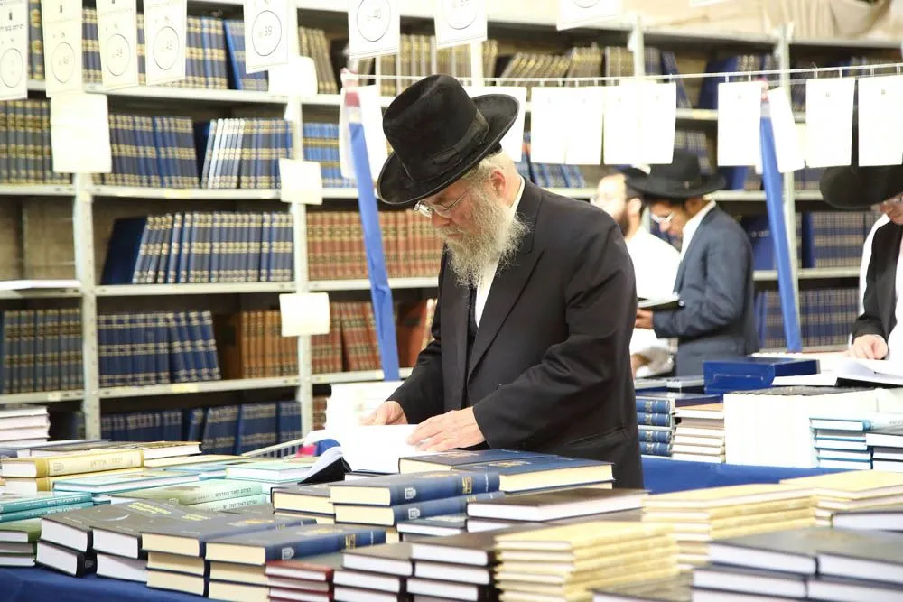 יריד הספרים הגדול בעולם יצא לדרך. מה תגלו שם?