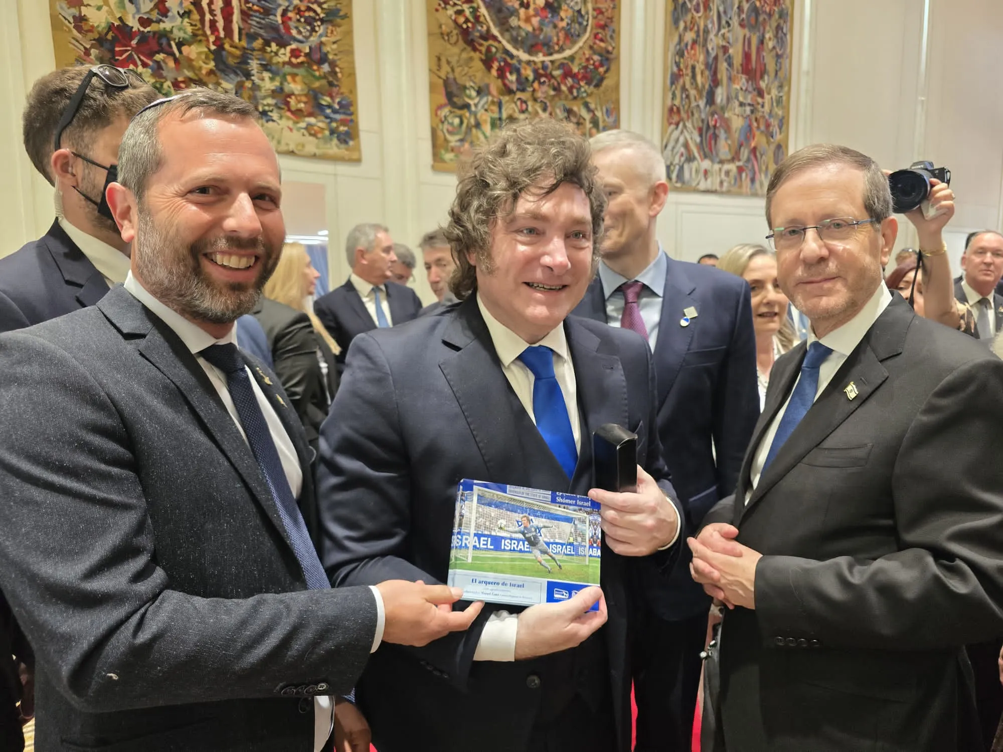 ראש מועצת בנימין לנשיא ארגנטינה: "מנהיג אמיץ שעומד בשער"