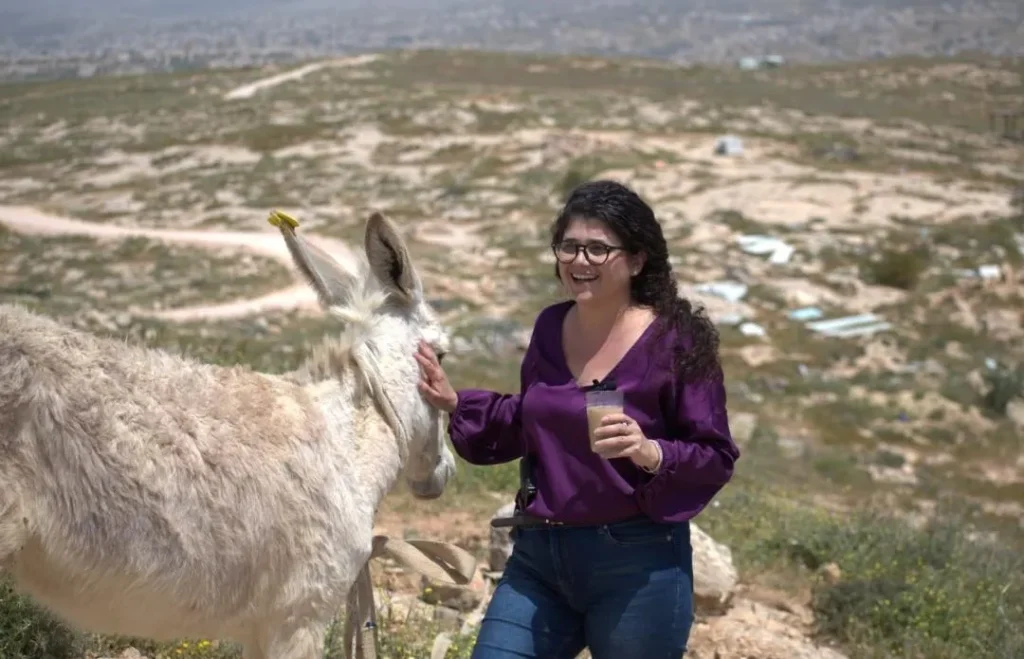 שרן השכל בסיור בדרום הר חברון חשפה את השקר של האנרכיסטים
