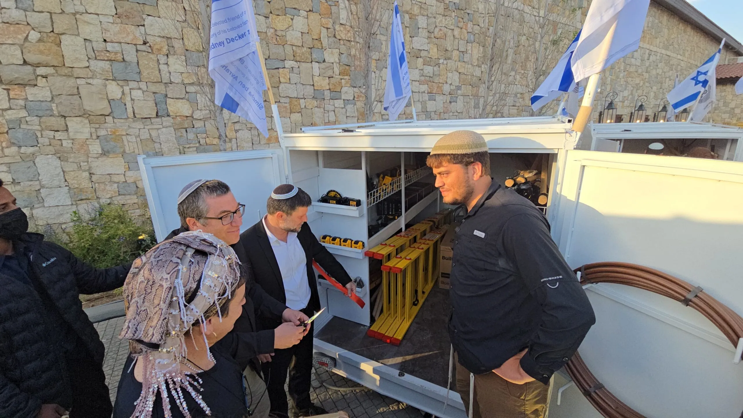 שר האוצר בצלאל סמוטריץ' בחנוכת העגלות 