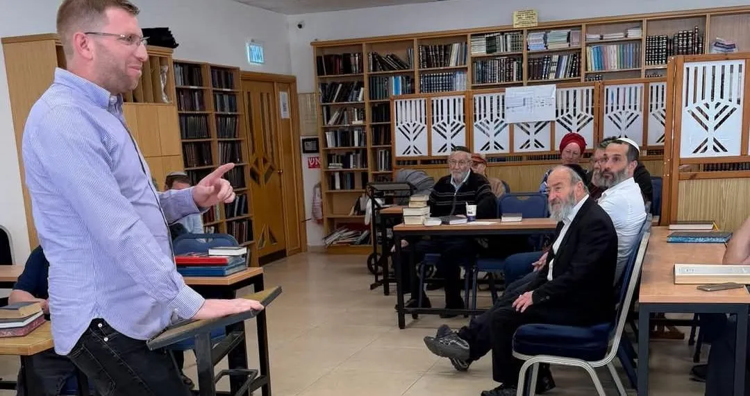 עוֹד יְנוּבוּן בְּשֵׂיבָה: כולל חדש לוותיקי קרני שומרון