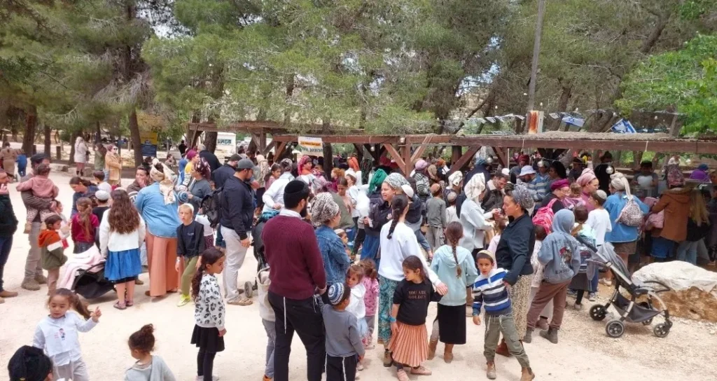 סגירת מעגל מרגשת: אלפים חגגו חלאקה בשילה הקדומה