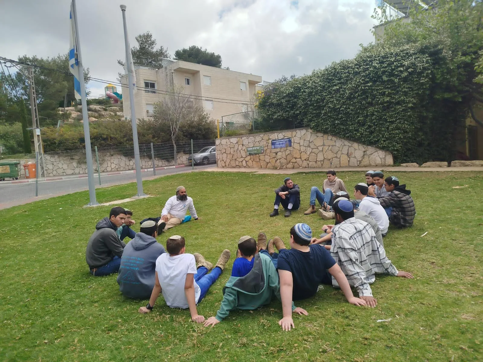 המחנך מאלון מורה עלה לגמר תחרות "המורה של המדינה"