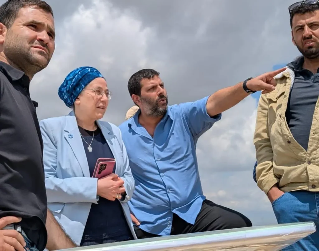 לראשונה - משרד ההתיישבות השיק תוכנית לליווי נוער החוות