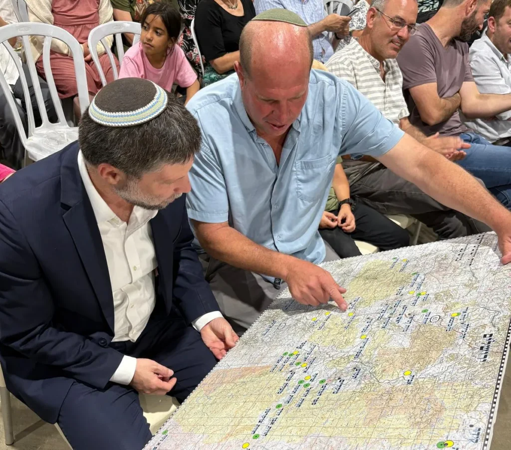 השר סמוטריץ' מכריז: "נקים עיר חדשה בגוש עציון"