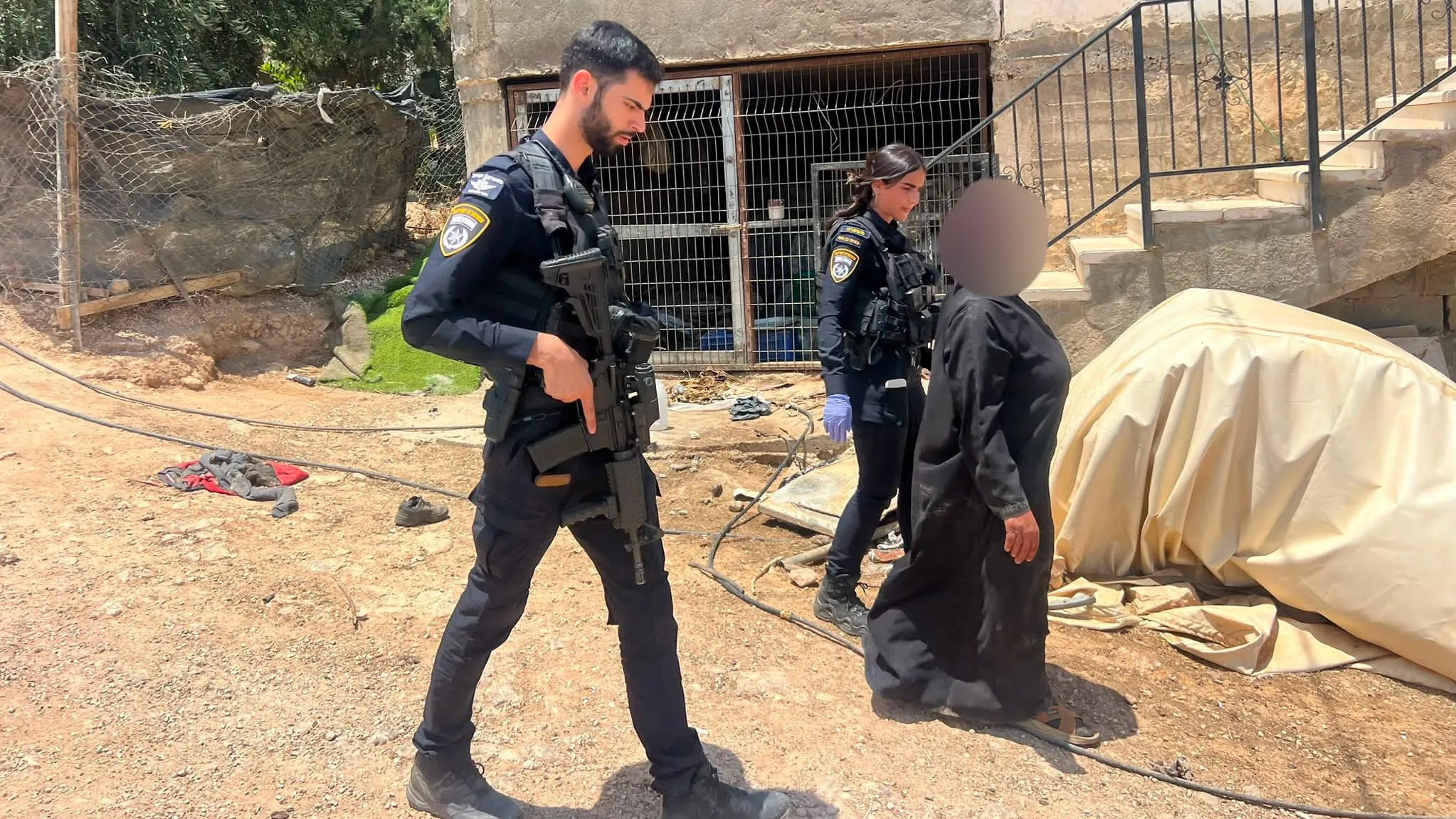 כוחות הביטחון בגל מעצרים כדי למצוא את המחבלים שעשו את הלינץ'