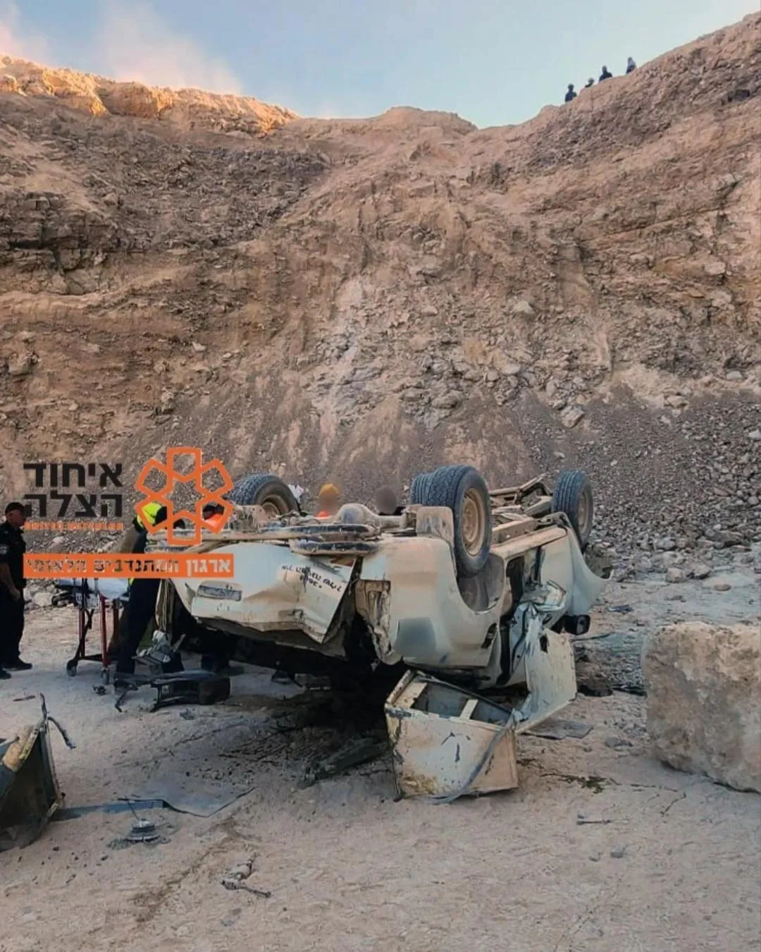 תיעוד של הרכב ההפוך בזירת האירוע במחצבה בבנימין 