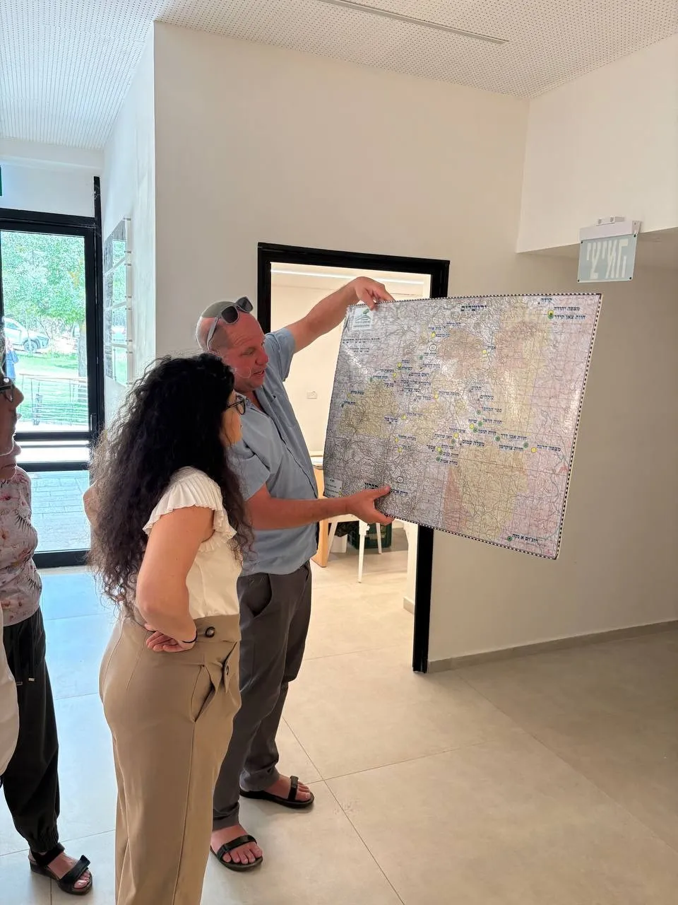סגנית שר החוץ בגוש עציון: "התשובה לחרמות האיחוד - ריבונות"