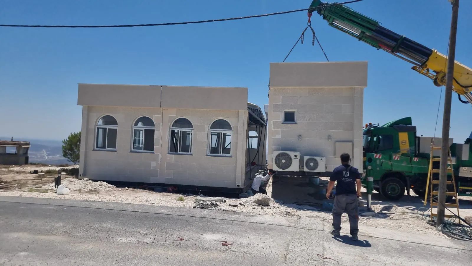 לראשונה מאז הגירוש: בית כנסת חדש הוצב ביישוב חומש