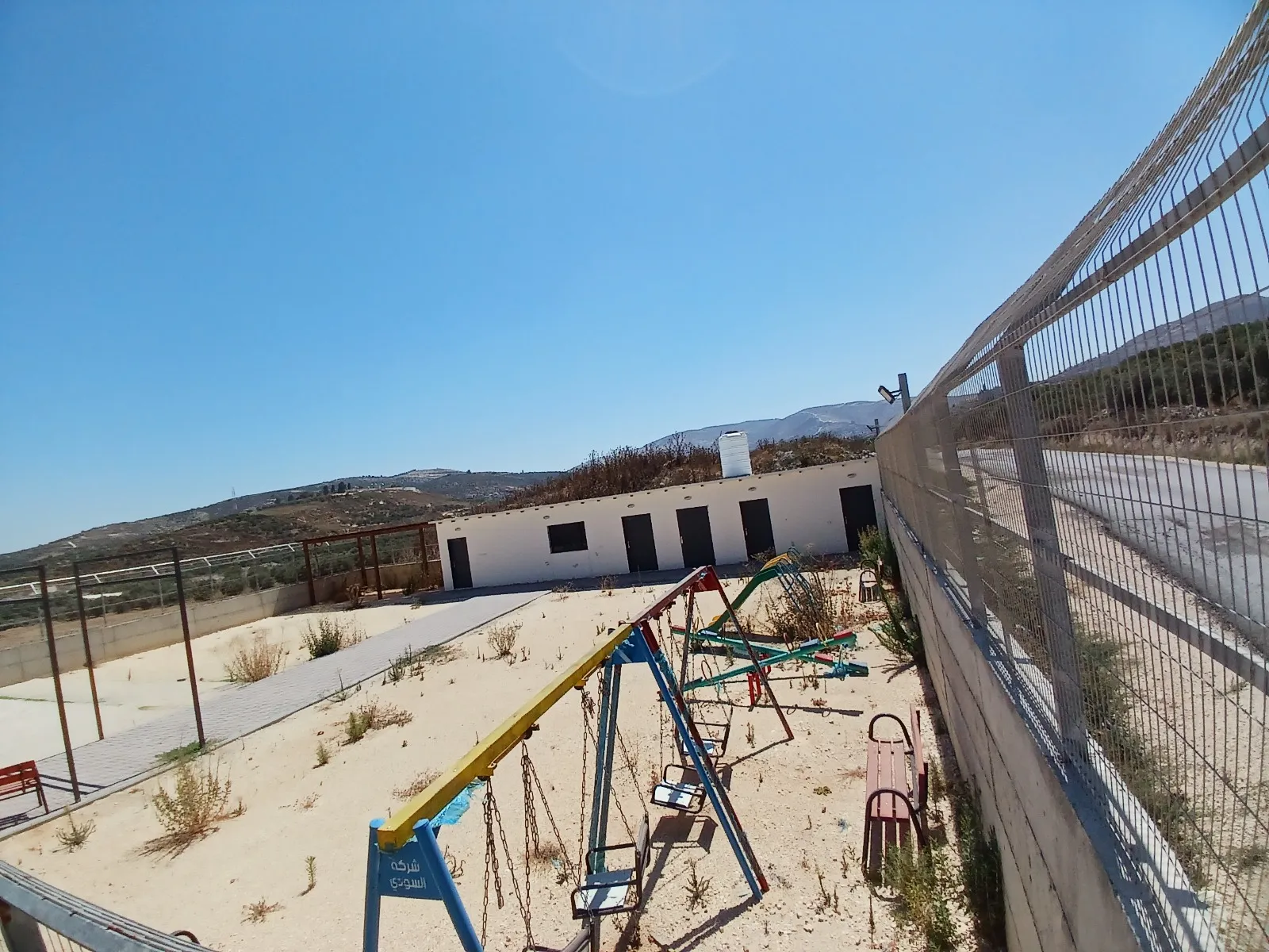 רגבים חושפים: האיחוד האירופי בנה מתחם לא חוקי בצפון השומרון