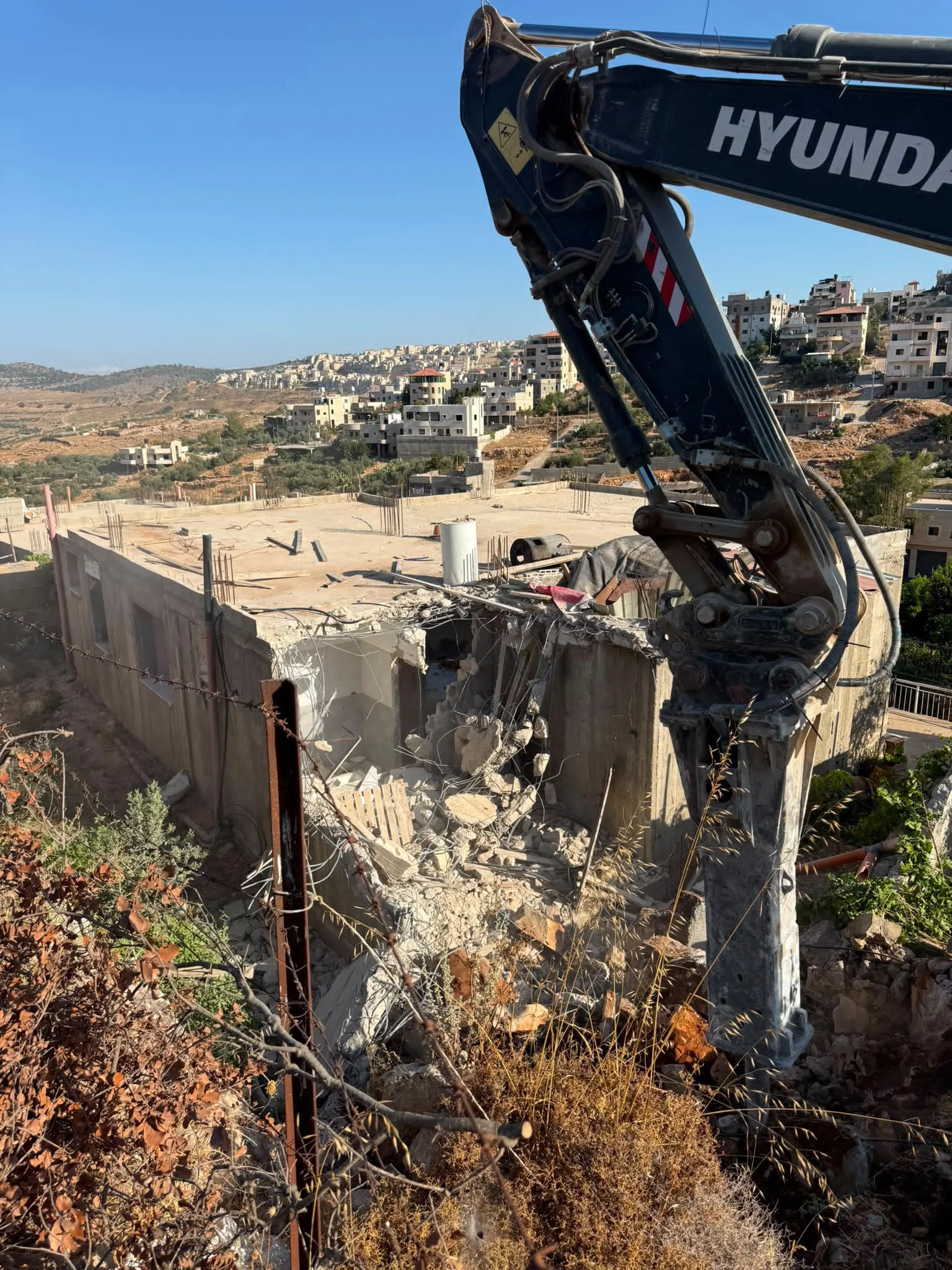 הריסת מבנים בלתי חוקיים בגוש עציון