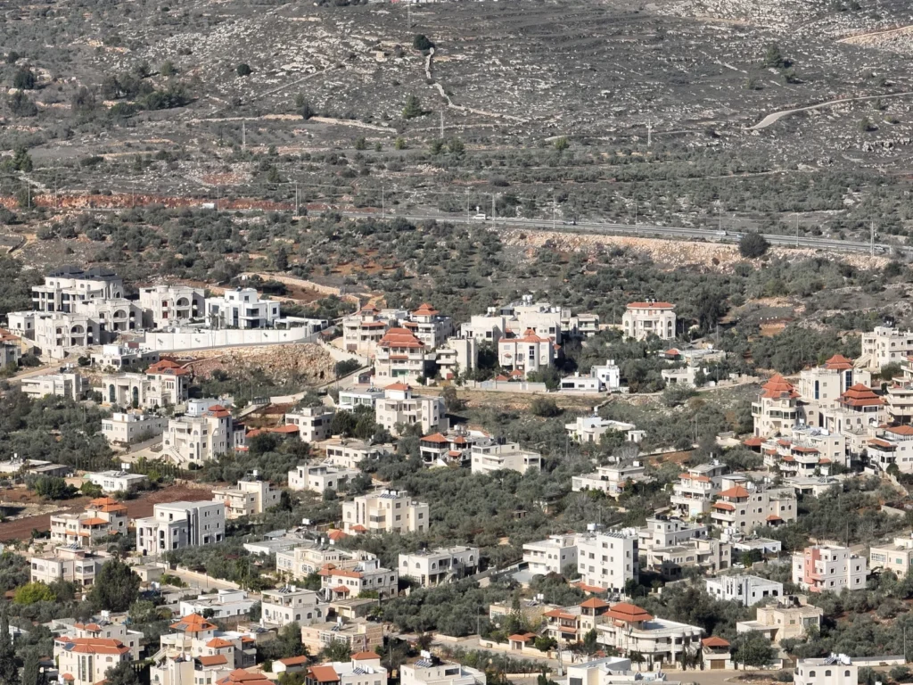 תחקיר רגבים:תושבי תורמוסעיא מנצלים אזרחות אמריקאית נגד ישראל