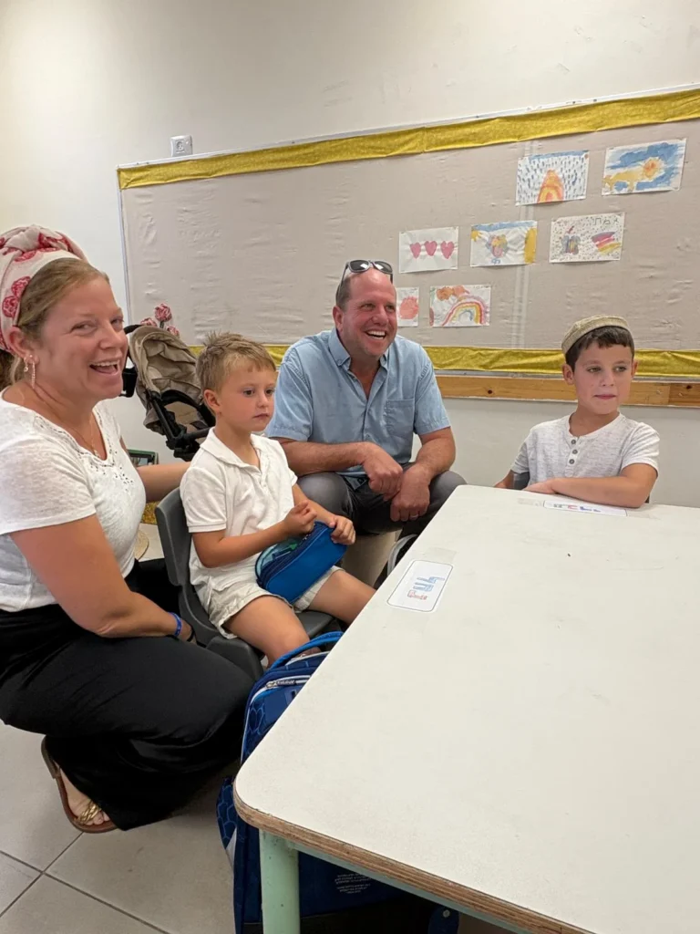 שיא בגוש עציון: קרוב ל-15 אלף תלמידים פתחו את שנת הלימודים