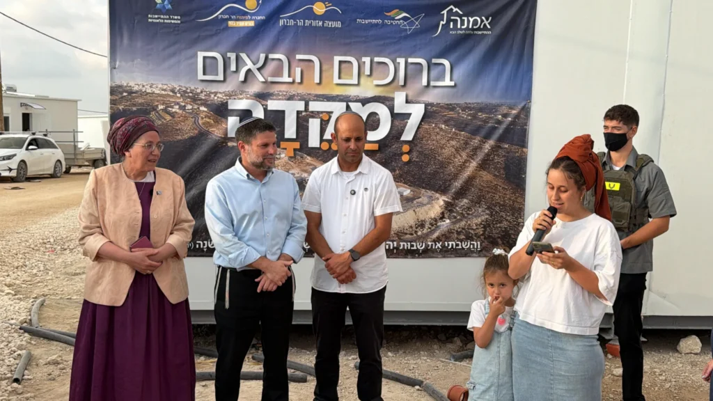 כך נבנית רצועת הביטחון: יישוב חדש עלה לקרקע בהר חברון