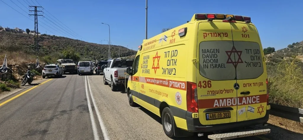 פיגוע ירי בבנימין: פצוע אנוש מירי, מצוד אחר המחבל