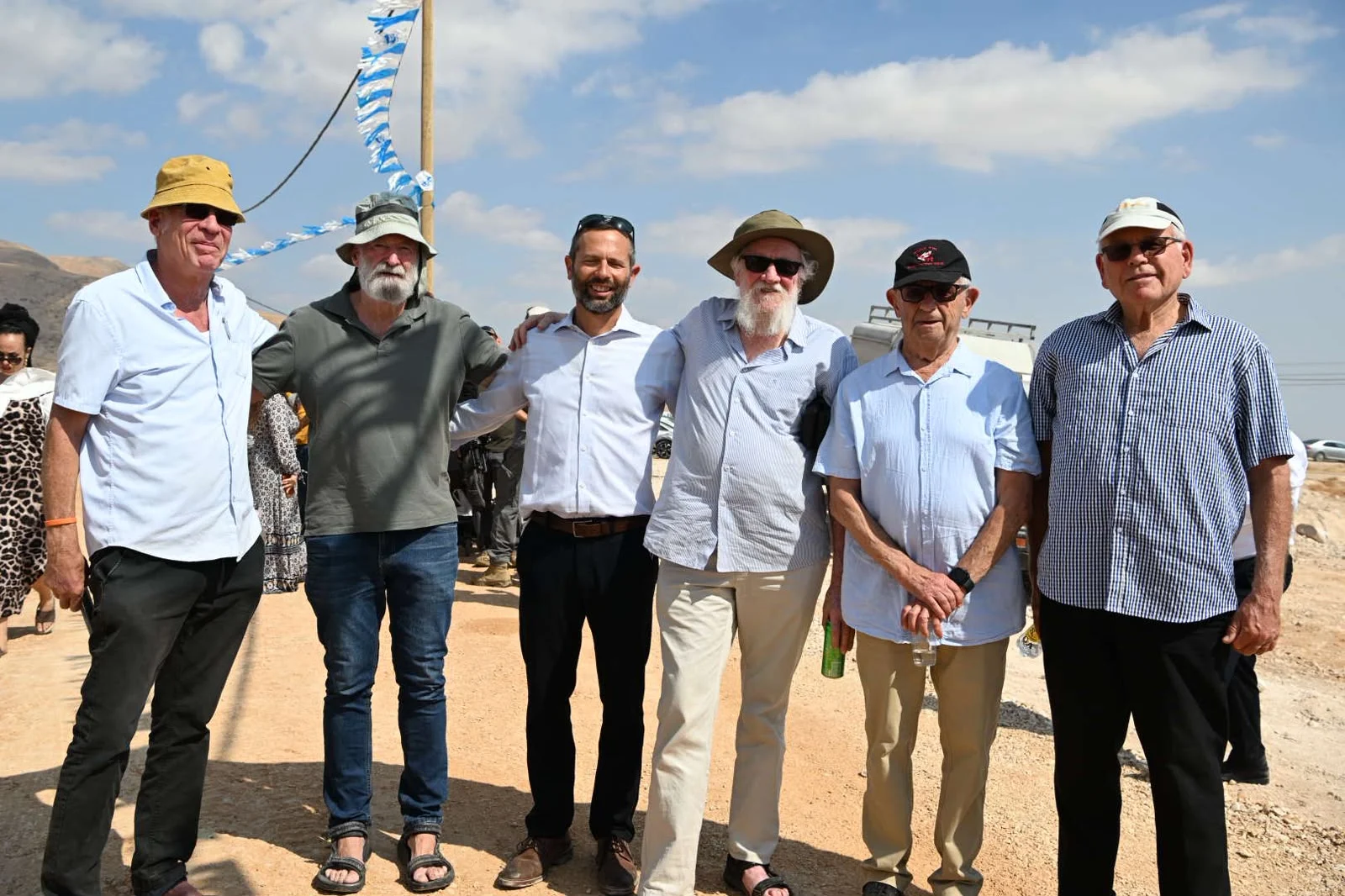 חנוכת היישוב מצוקי ארץ בבנימין בהשתתפות שרי הממשלה והמשפחות החדשות 