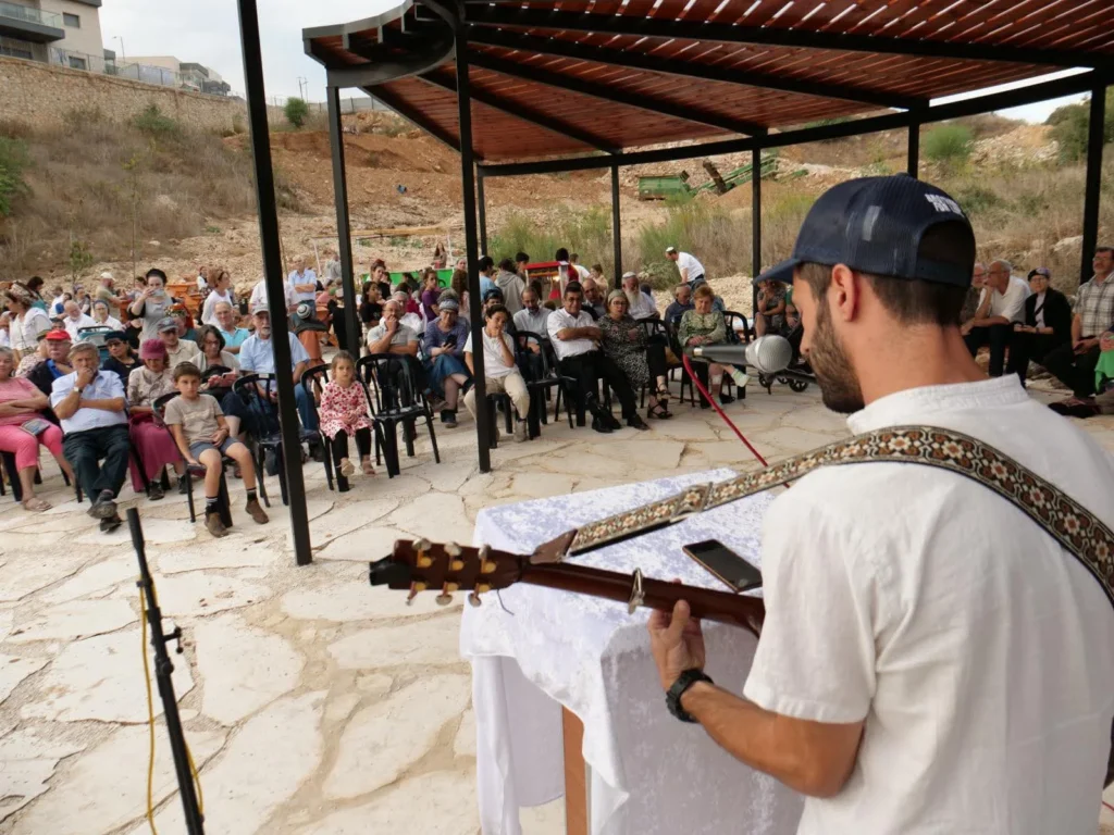 אירועי סוכות בקרני שומרון לכל המשפחה: תפילות, שיעורים ושמחה