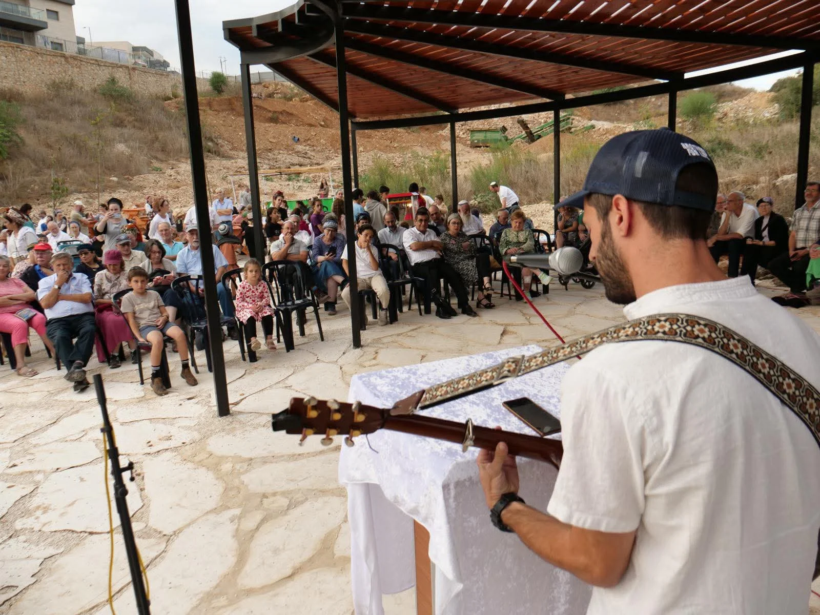אירועי סוכות בקרני שומרון לכל המשפחה: תפילות, שיעורים ושמחה