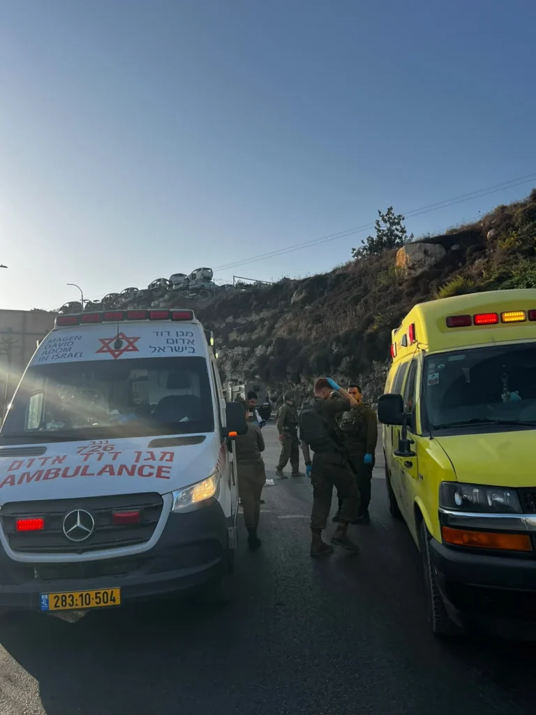 פיגוע ירי בצומת יהודה: שני פצועים אנוש; המחבלים חוסלו